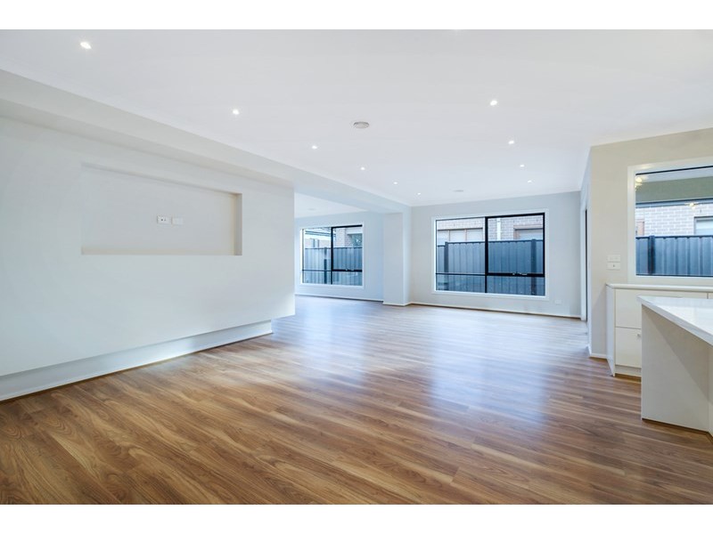 61 Lockhart Street, Mernda VIC 3754