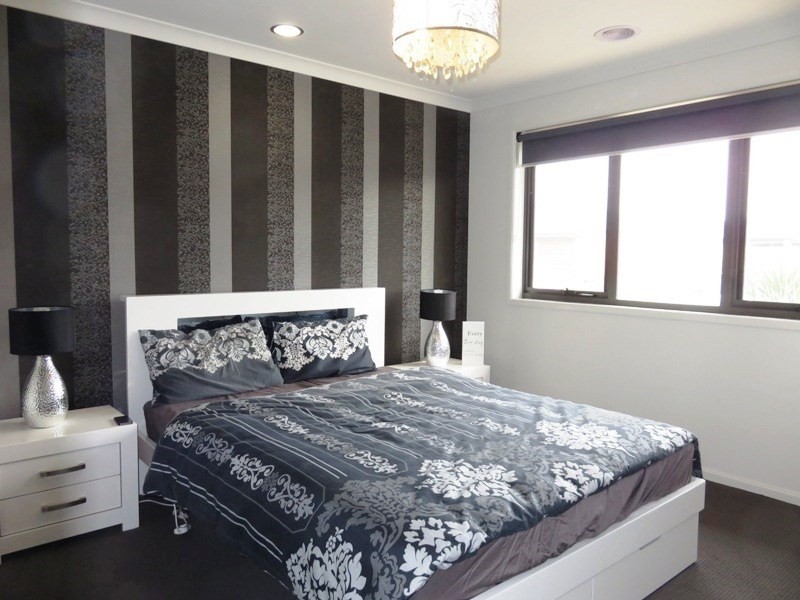 7 Lochinver Street, Wollert VIC 3750