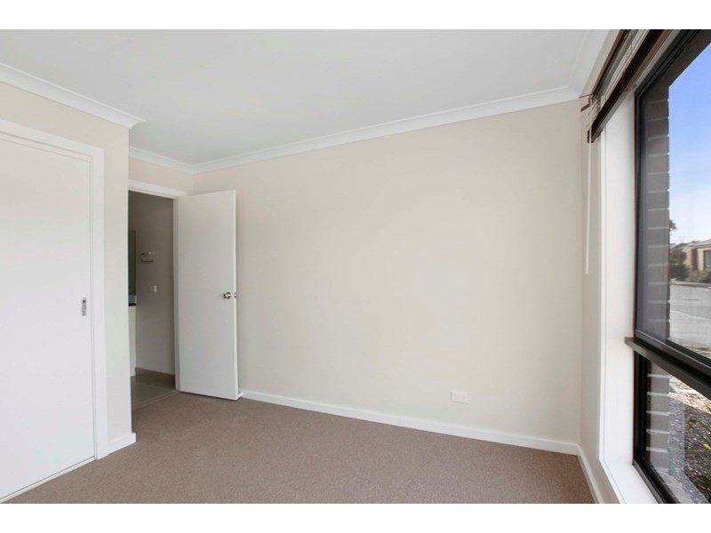 1/12 Kirkland Court, Epping VIC 3076
