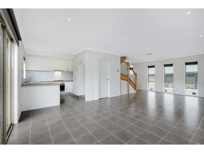 8/62 Marathon Boulevard, Craigieburn VIC 3064