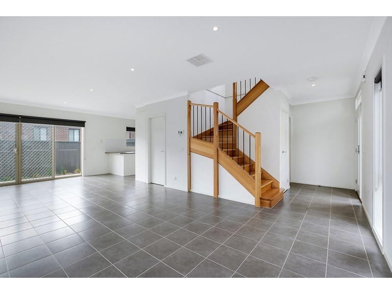 8/62 Marathon Boulevard, Craigieburn VIC 3064