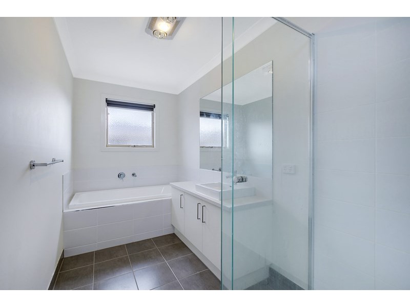 8/62 Marathon Boulevard, Craigieburn VIC 3064