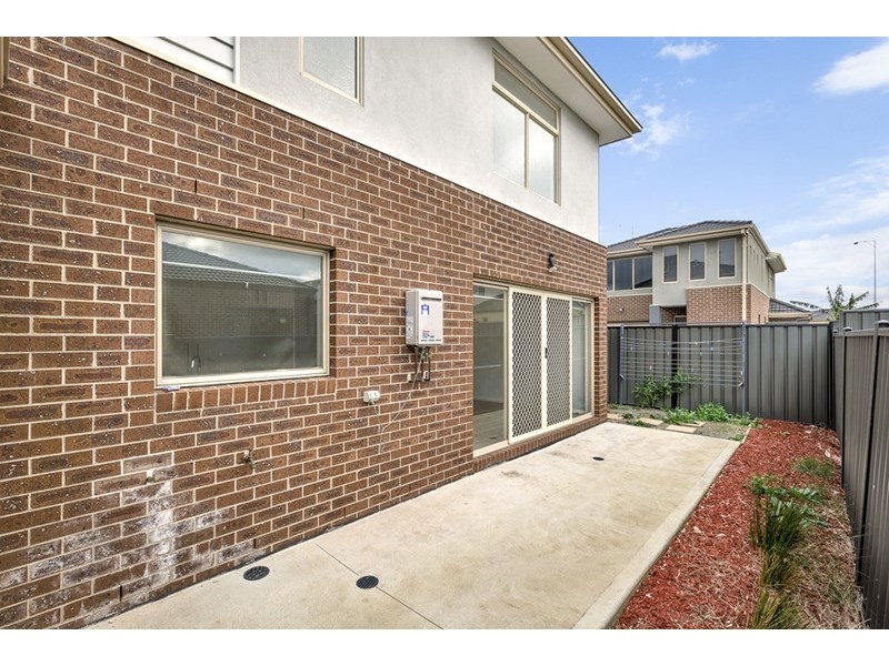 8/62 Marathon Boulevard, Craigieburn VIC 3064