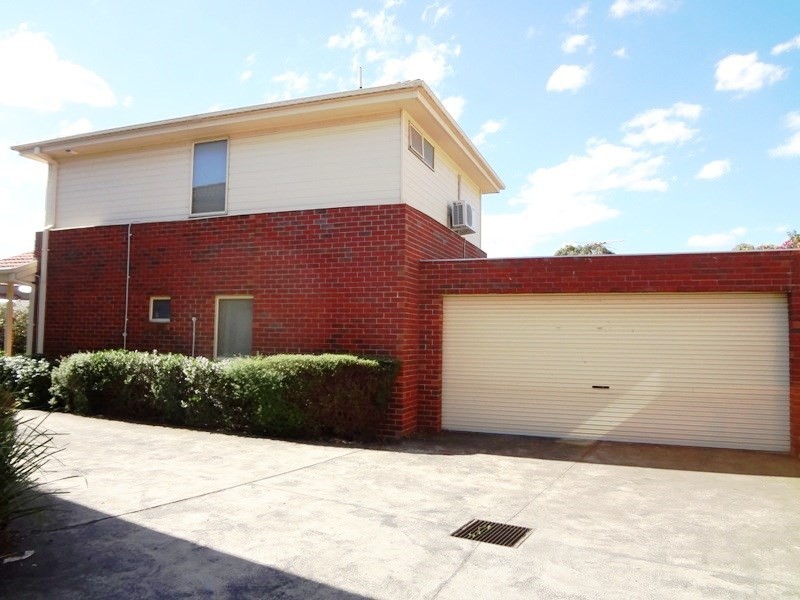 1/12 Zurzolo Terrace, Epping VIC 3076