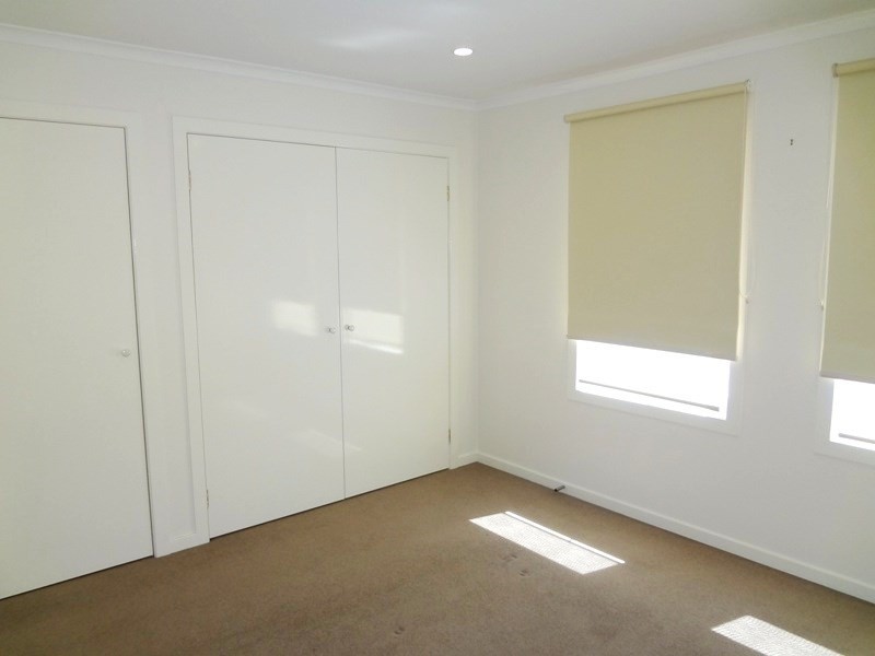 1/12 Zurzolo Terrace, Epping VIC 3076