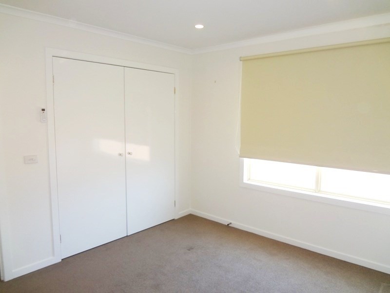 1/12 Zurzolo Terrace, Epping VIC 3076