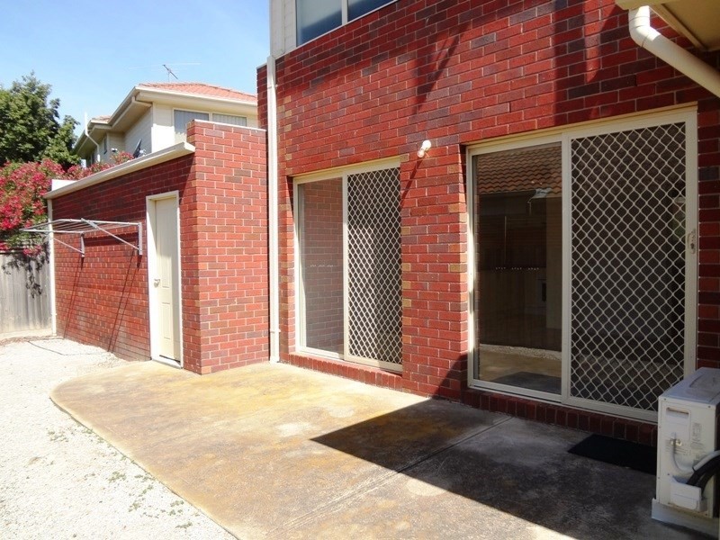 1/12 Zurzolo Terrace, Epping VIC 3076