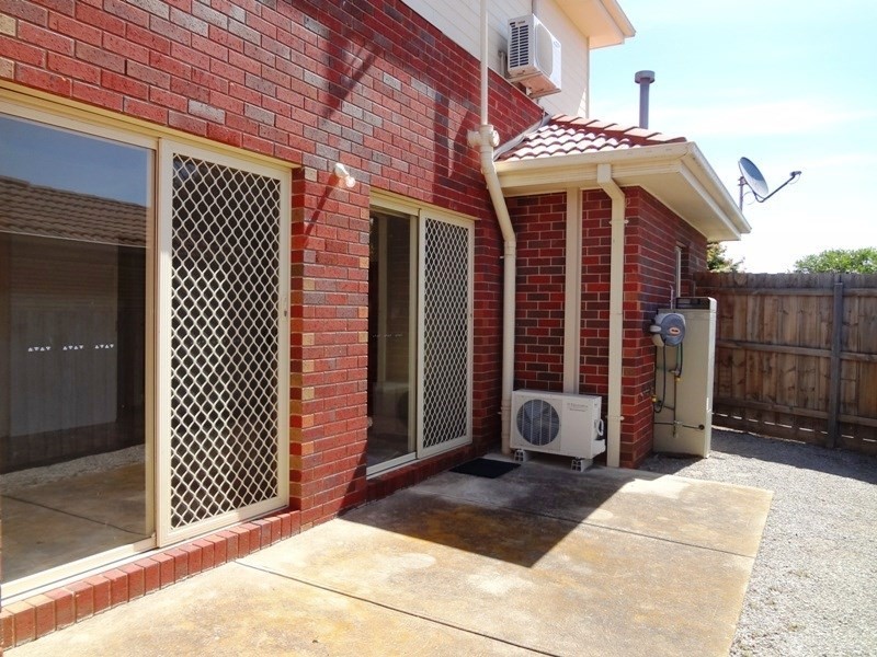 1/12 Zurzolo Terrace, Epping VIC 3076