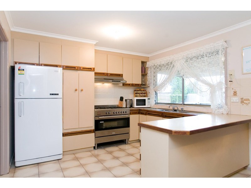 8 Gillespie Place, Epping VIC 3076