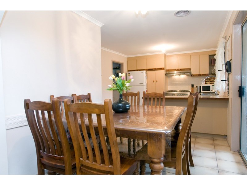 8 Gillespie Place, Epping VIC 3076