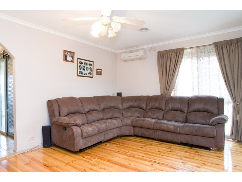 8 Gillespie Place, Epping VIC 3076