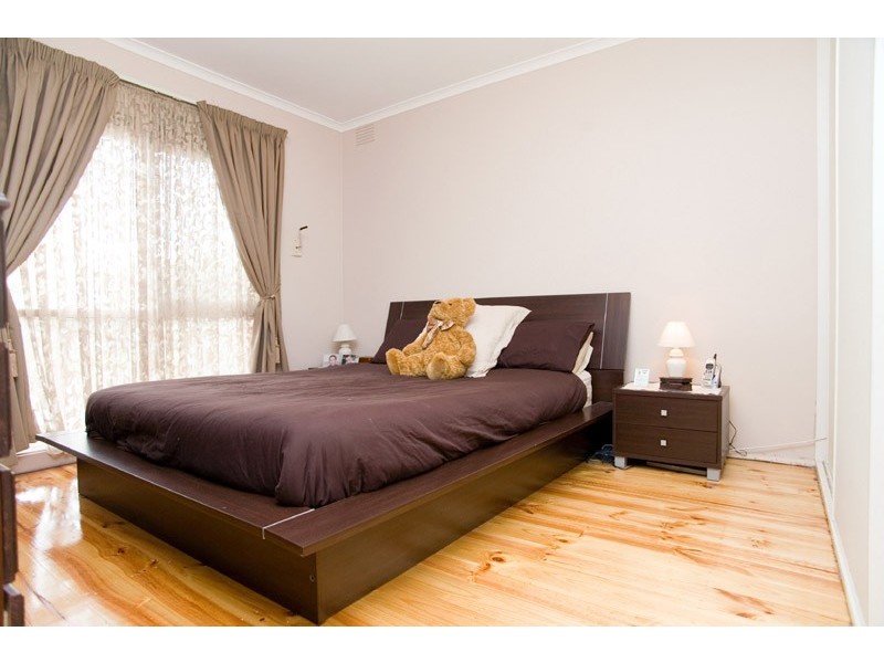 8 Gillespie Place, Epping VIC 3076