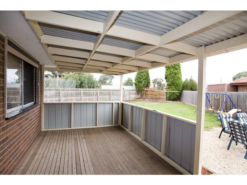 8 Gillespie Place, Epping VIC 3076