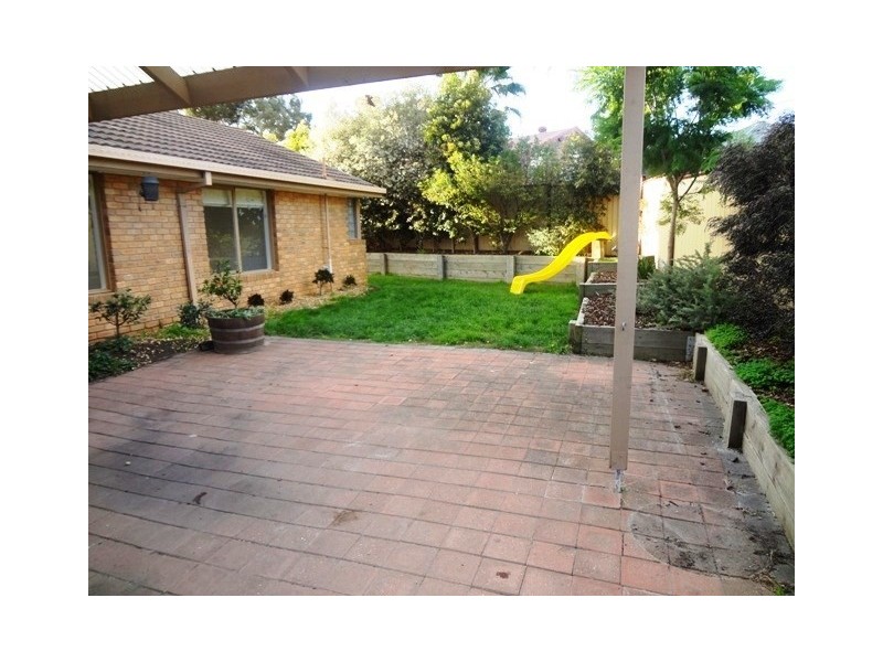 13 Longwood Drive, Epping VIC 3076