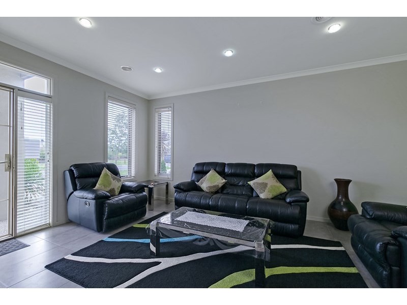 4 Alhambra Drive, Epping VIC 3076