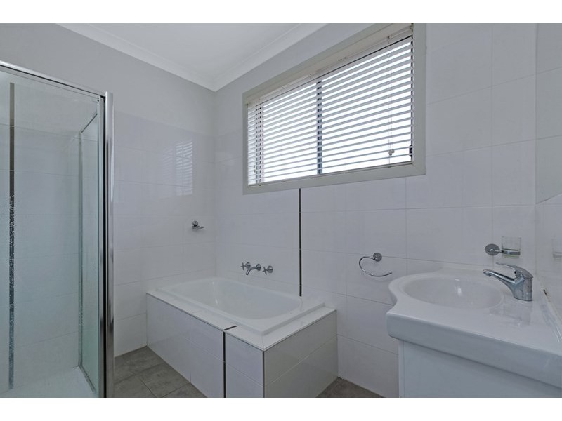 4 Alhambra Drive, Epping VIC 3076