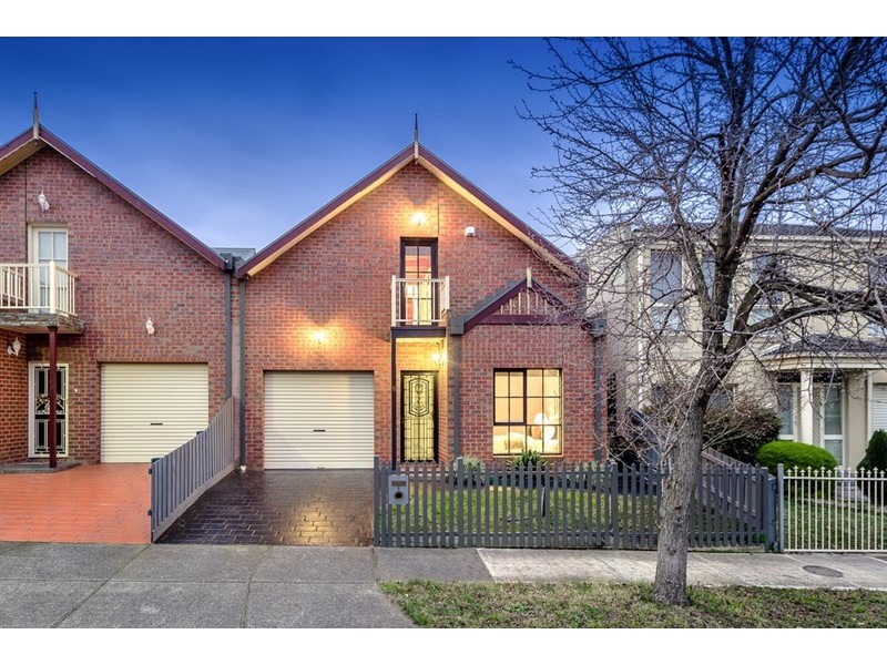 8 Sunbird Gardens, Epping VIC 3076