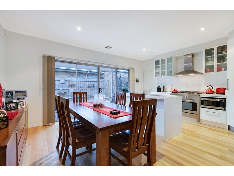 1/16 Young Street, Epping VIC 3076