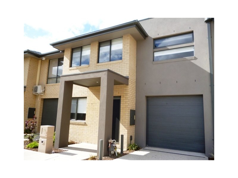 5 Pin Oak Mews, Epping VIC 3076