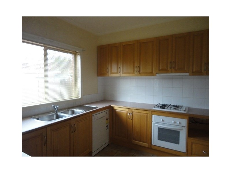 18 Gabriel Terrace, South Morang VIC 3752