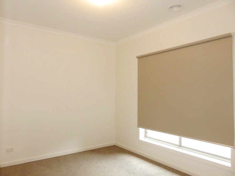 43 De Rossi Boulevard, Wollert VIC 3750