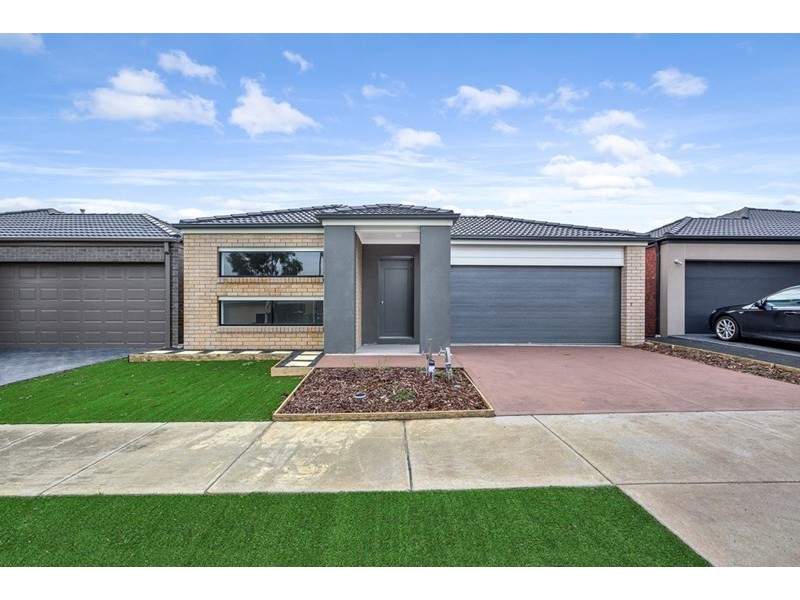 13 Eveline Street, Craigieburn VIC 3064