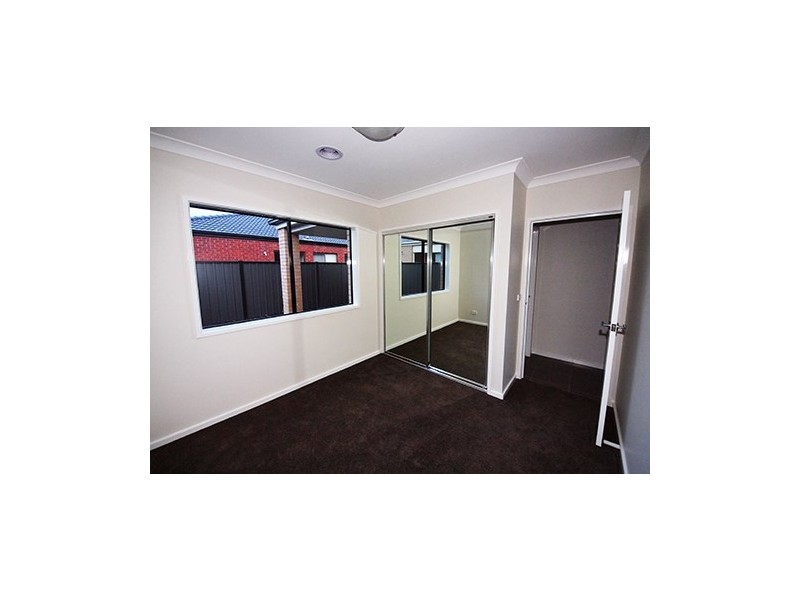 13 Eveline Street, Craigieburn VIC 3064