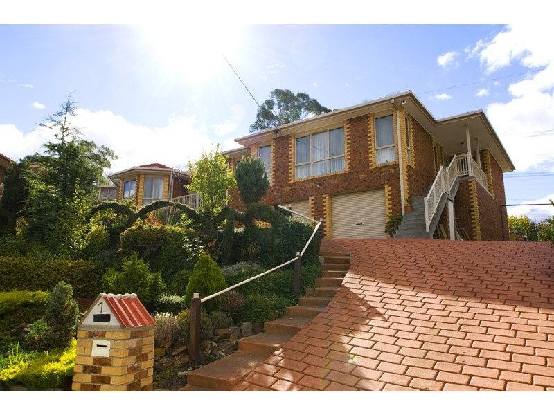 7 Egerton Grove, Epping VIC 3076