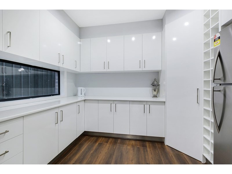 12 Bottlebrush Road, Craigieburn VIC 3064