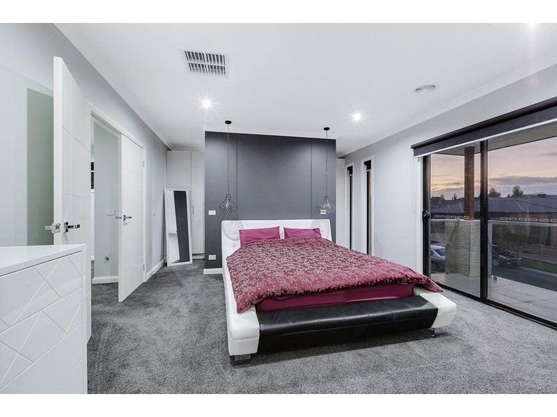 12 Bottlebrush Road, Craigieburn VIC 3064