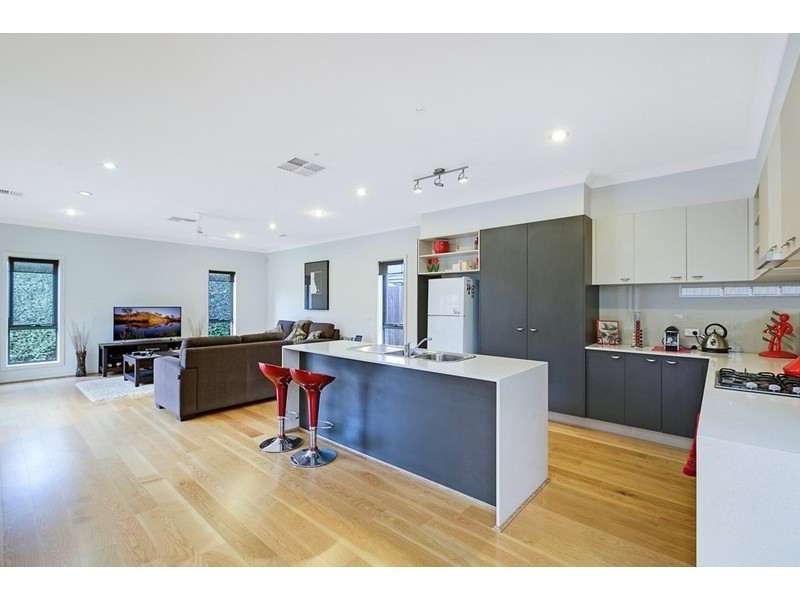 122 Redding Rise, Epping VIC 3076