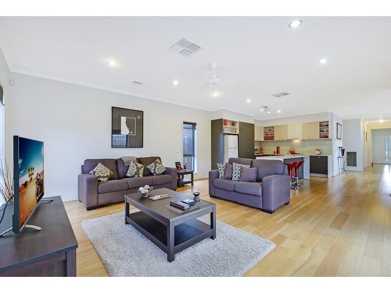 122 Redding Rise, Epping VIC 3076