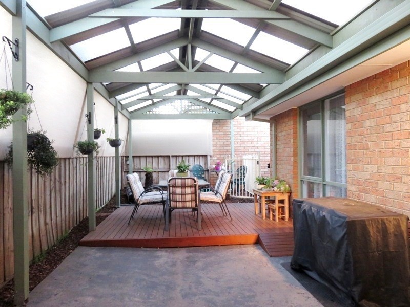 15 John Ryan Drive, South Morang VIC 3752