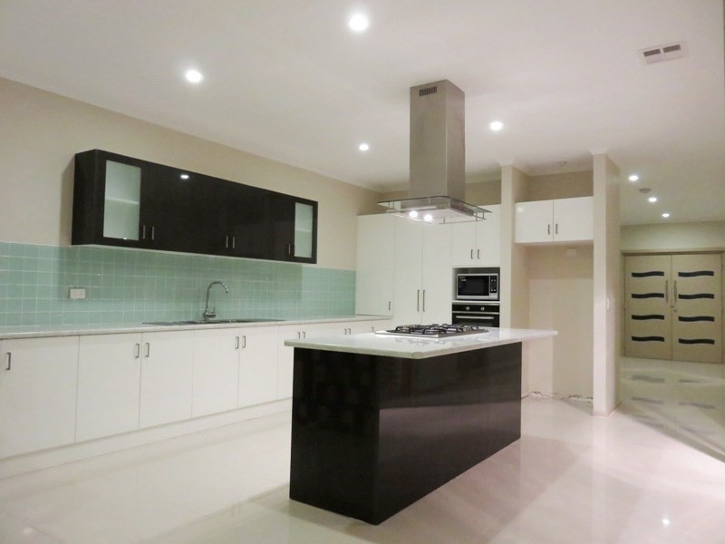 11 Maranatha Street, Epping VIC 3076