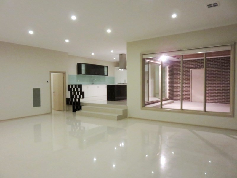 11 Maranatha Street, Epping VIC 3076