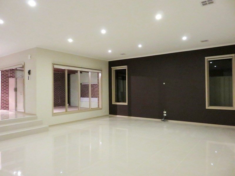 11 Maranatha Street, Epping VIC 3076