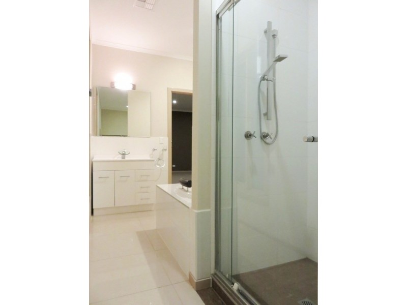 11 Maranatha Street, Epping VIC 3076