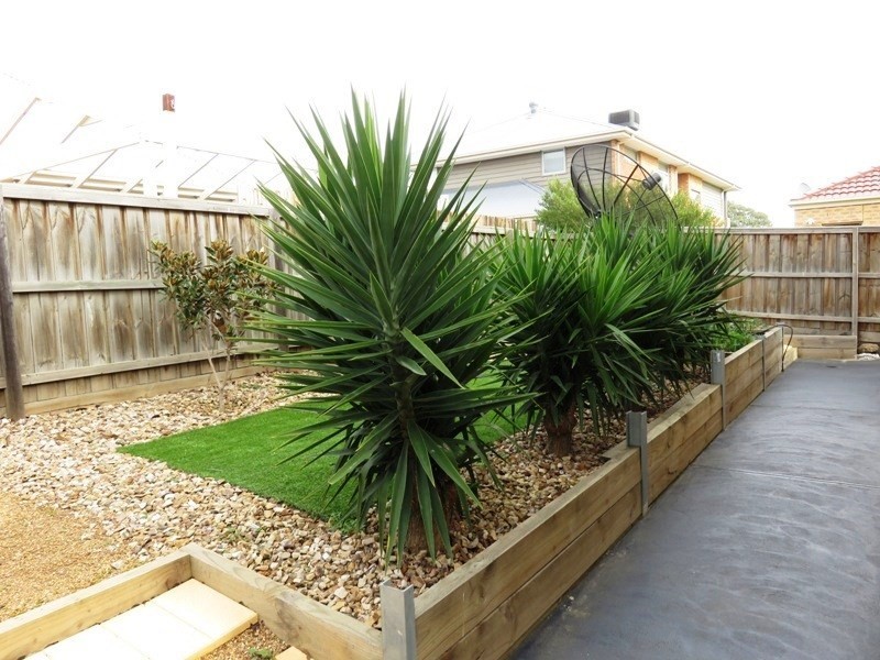 33 Abercrombie Grove, Epping VIC 3076