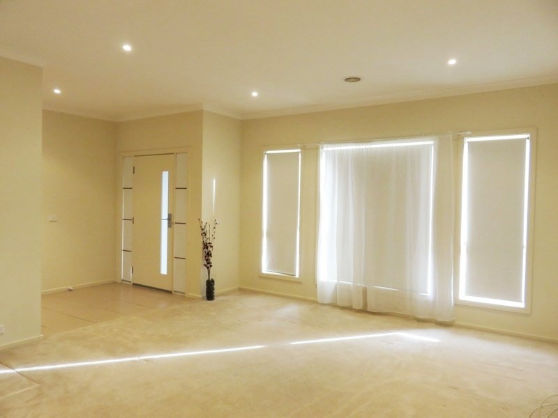 26 Waterlily Drive, Epping VIC 3076