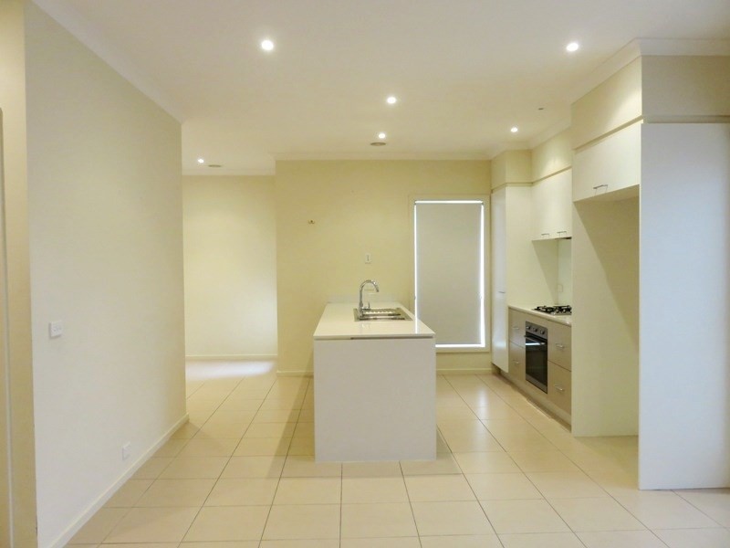 26 Waterlily Drive, Epping VIC 3076