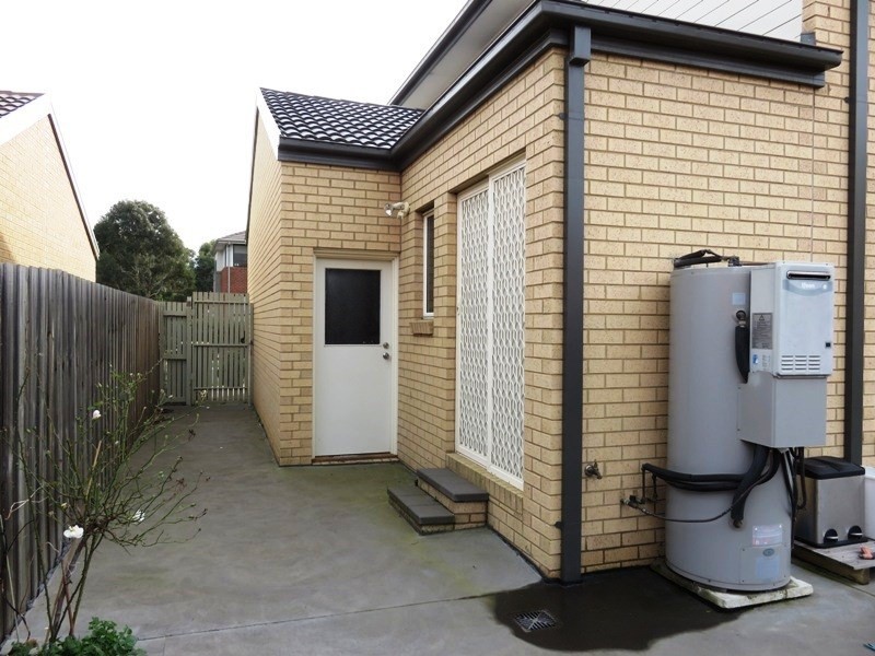 26 Waterlily Drive, Epping VIC 3076