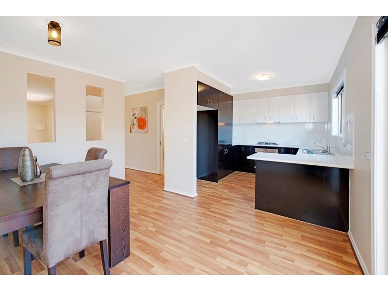 4/9-11 Oak Street, Whittlesea VIC 3757