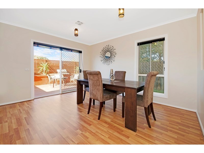 4/9-11 Oak Street, Whittlesea VIC 3757