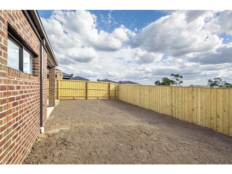 38 Yellowbrick Road, Doreen VIC 3754