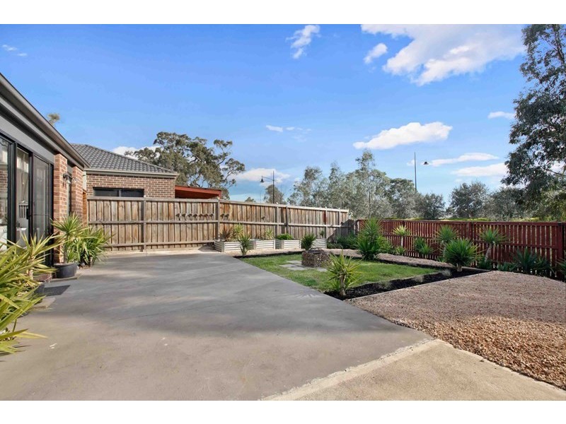 18 Arum Walk, Mernda VIC 3754