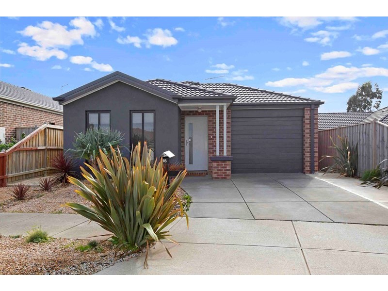 18 Arum Walk, Mernda VIC 3754