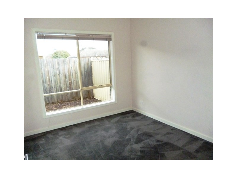 3/21 Purinuan Road, Reservoir VIC 3073