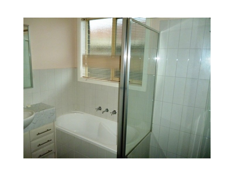 3/21 Purinuan Road, Reservoir VIC 3073