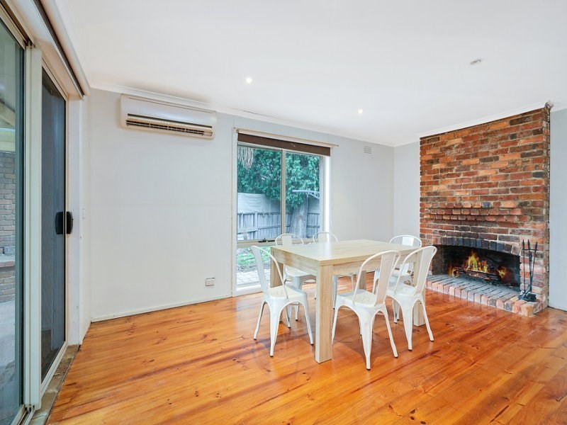 18 Peppercorn Parade, Epping VIC 3076