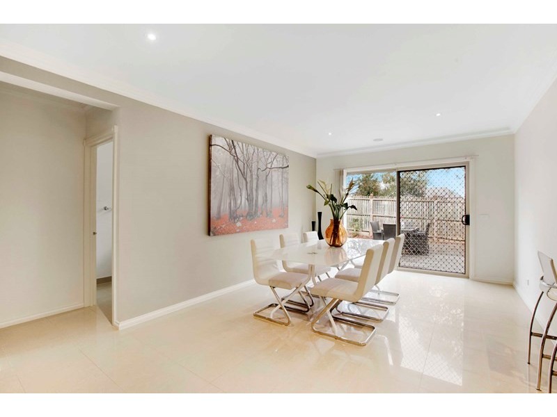 34/5 Delacombe Drive, Mill Park VIC 3082